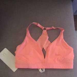 New with tags Lululemon Bra size 6